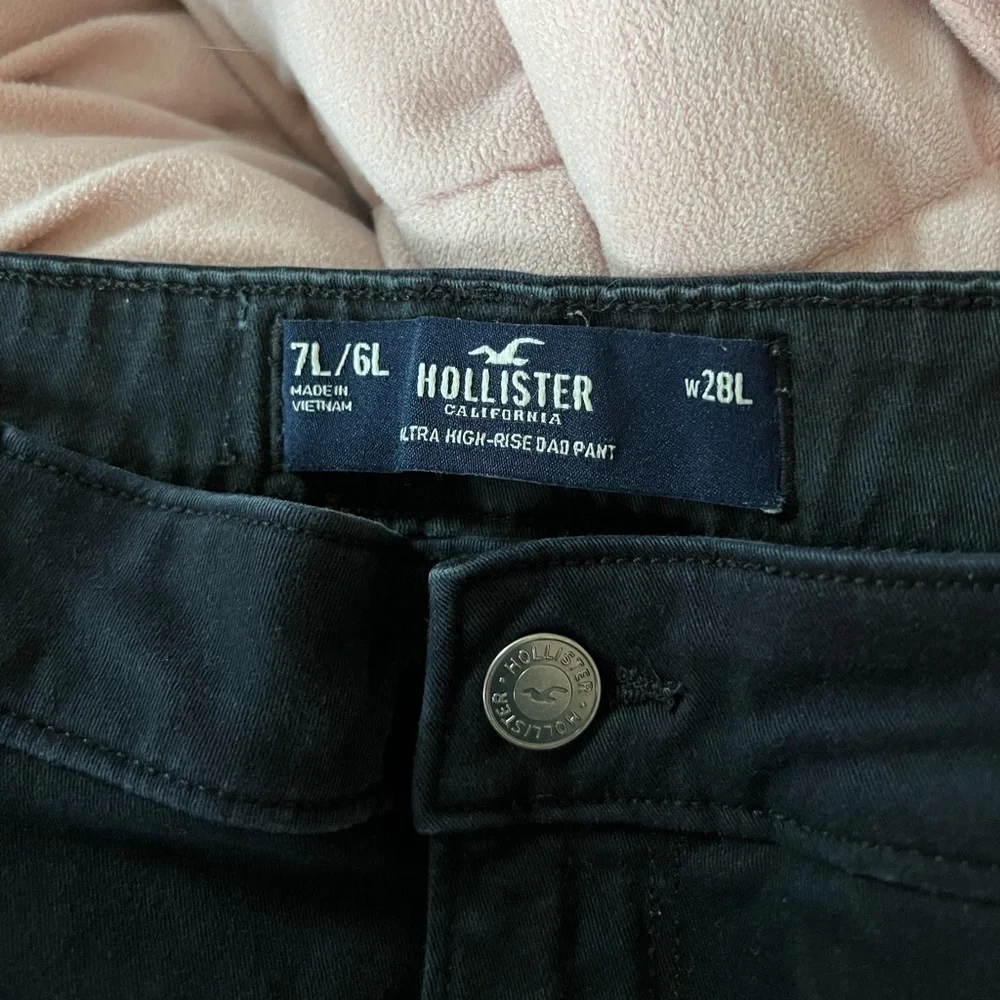Hollister Ultra High Rise Dad Pant